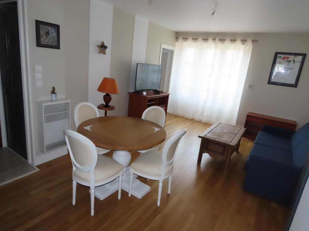 La Halte Fougeraise Apartment Fougeres Bagian luar foto