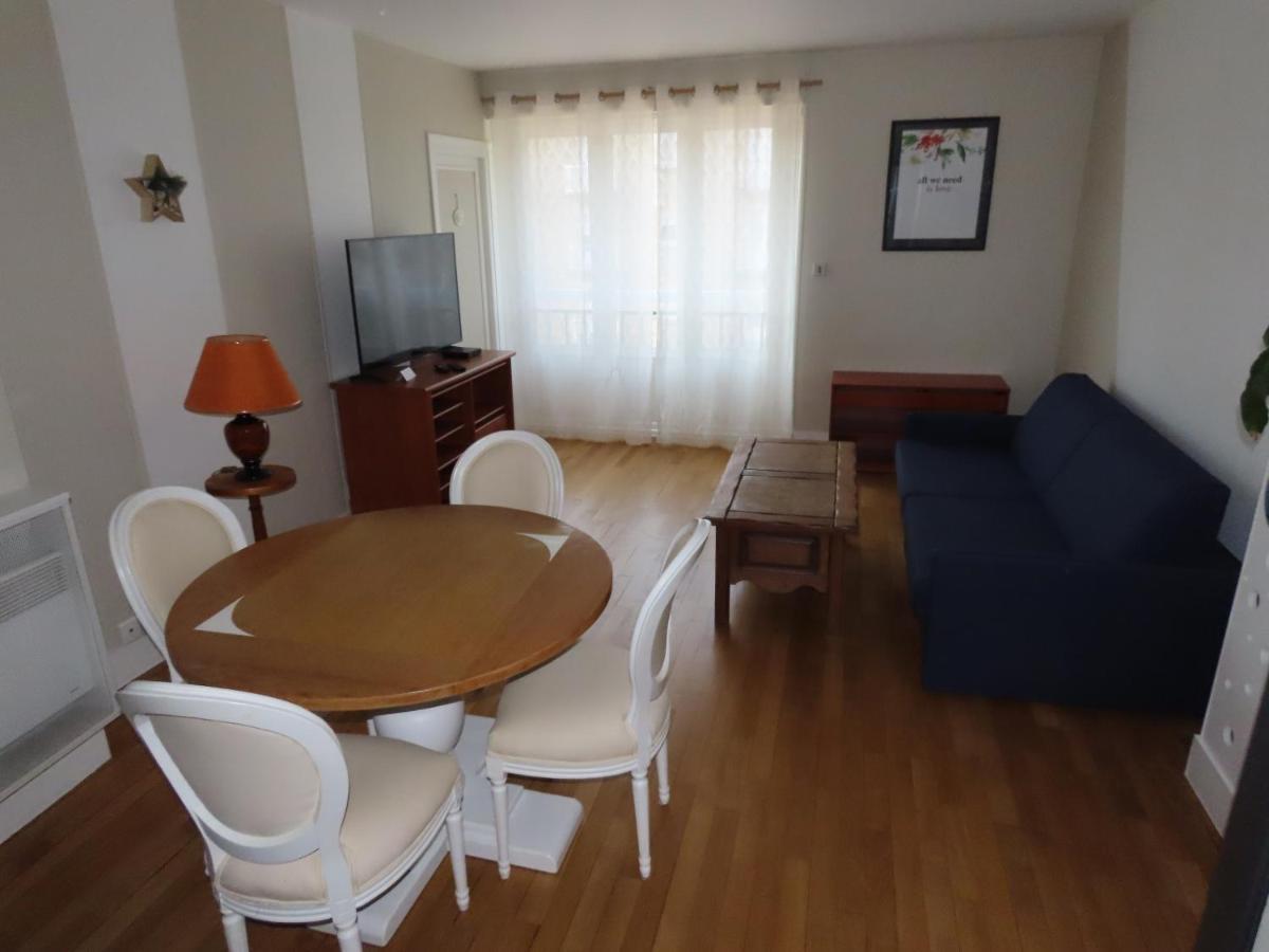 La Halte Fougeraise Apartment Fougeres Bagian luar foto